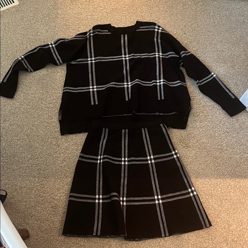 Saks Fifth Avenue Black Plaid Knit Top and Skirt Set